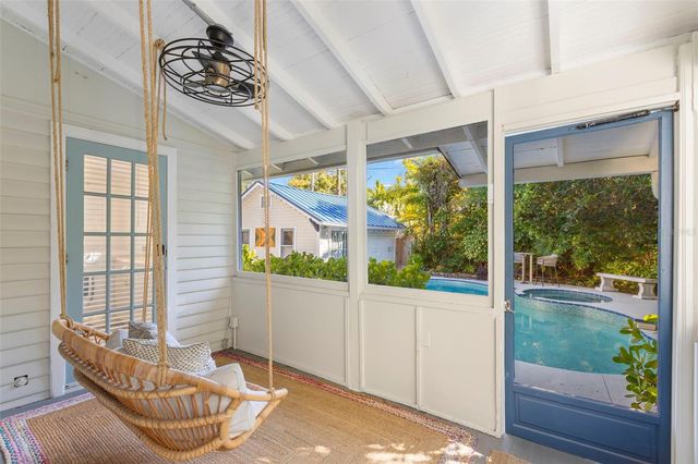 416 14TH AVENUE NE, St Petersburg, FL 33701