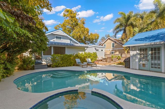 416 14TH AVENUE NE, St Petersburg, FL 33701