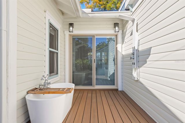 416 14TH AVENUE NE, St Petersburg, FL 33701