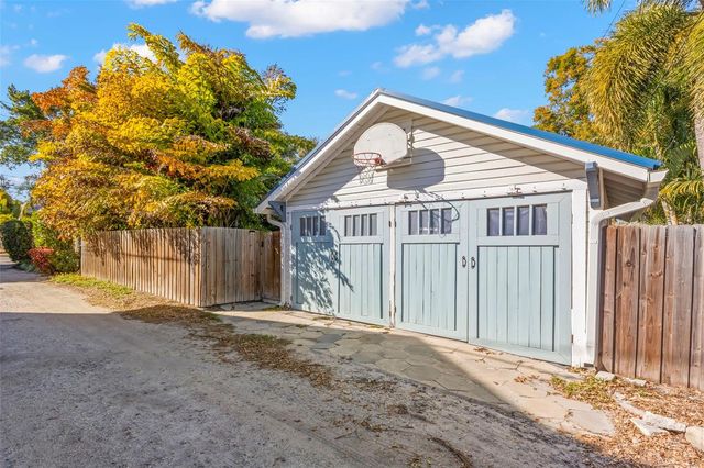 416 14TH AVENUE NE, St Petersburg, FL 33701