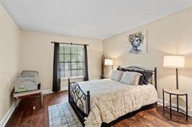 5850 NW 57 Avenue 4, Tamarac, FL 33319