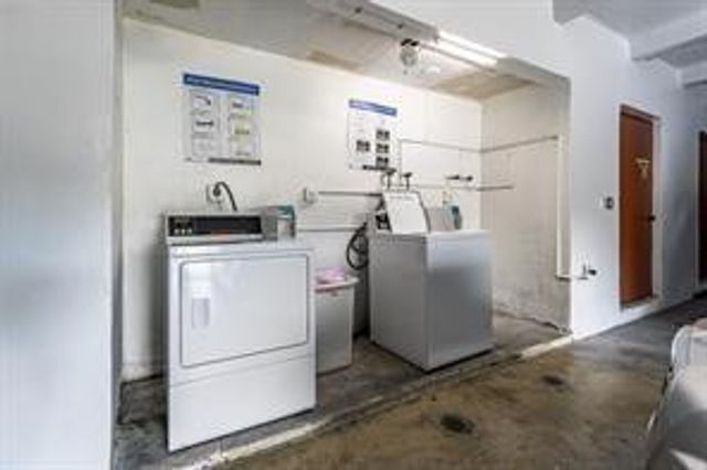 5850 NW 57 Avenue 4, Tamarac, FL 33319