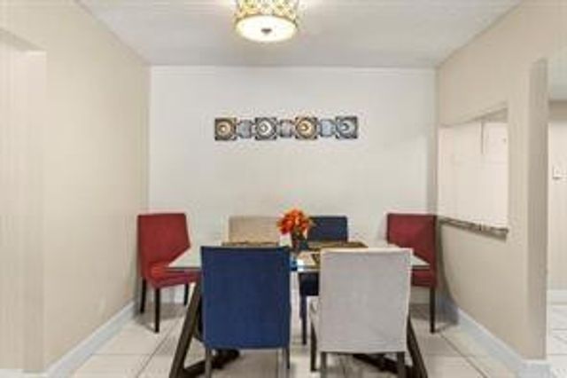 5850 NW 57 Avenue 4, Tamarac, FL 33319