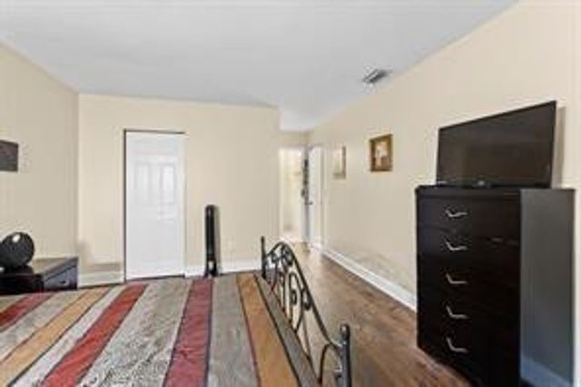 5850 NW 57 Avenue 4, Tamarac, FL 33319