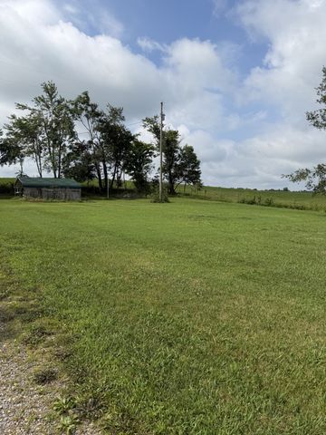 980 West Rd, Red Boiling Springs, TN 37150
