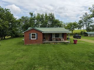 980 West Rd, Red Boiling Springs, TN 37150