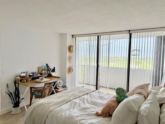 5600 N Flagler Drive Unit 1203, West Palm Beach, FL 33407