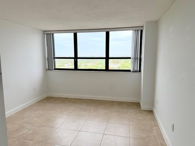 5600 N Flagler Drive Unit 1203, West Palm Beach, FL 33407