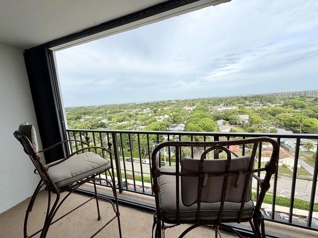 5600 N Flagler Drive Unit 1203, West Palm Beach, FL 33407