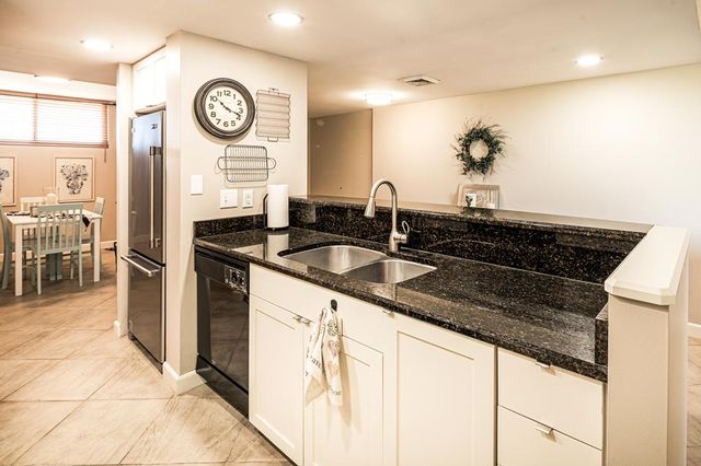 1000 Guadalupe St, Kerrville, TX 78028