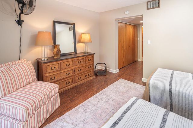 1000 Guadalupe St, Kerrville, TX 78028