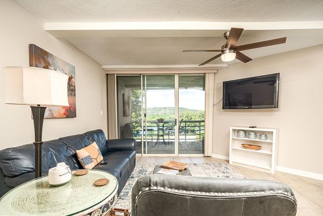 1000 Guadalupe St, Kerrville, TX 78028