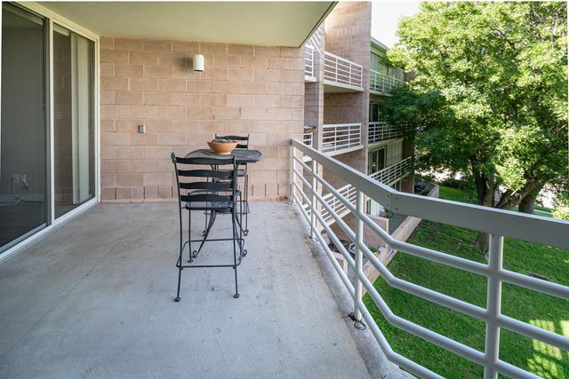 1000 Guadalupe St, Kerrville, TX 78028