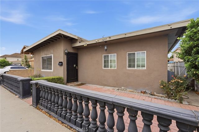 3437 Caspian Street, Long Beach, CA 90810