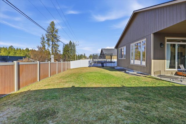 16721 N Dakota Ln, Colbert, WA 99005