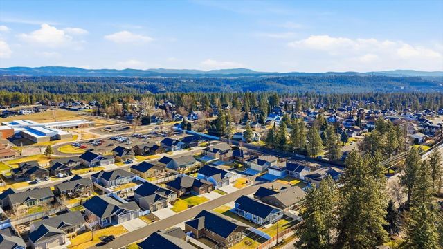 16721 N Dakota Ln, Colbert, WA 99005