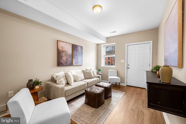 317 S COLLINGTON, Baltimore, MD 21231