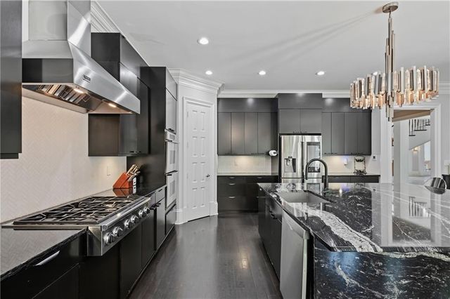 1680 Riverside Road, Roswell, GA 30076