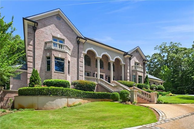 1680 Riverside Road, Roswell, GA 30076