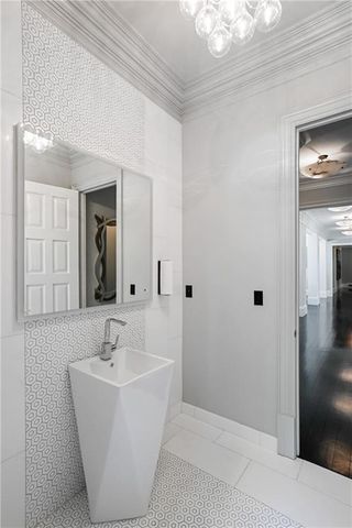 1680 Riverside Road, Roswell, GA 30076