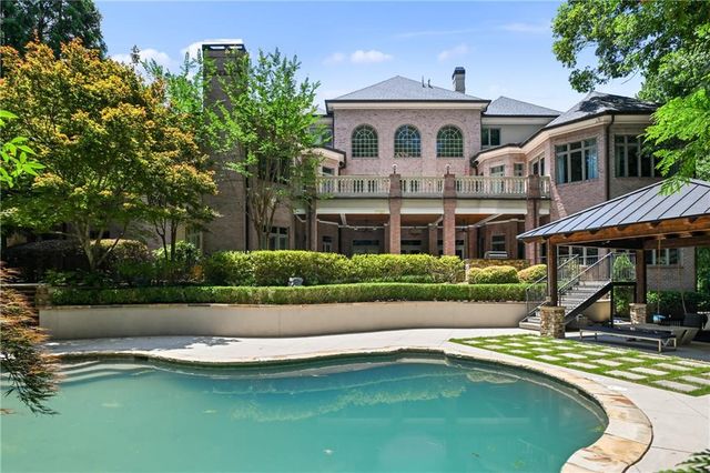 1680 Riverside Road, Roswell, GA 30076