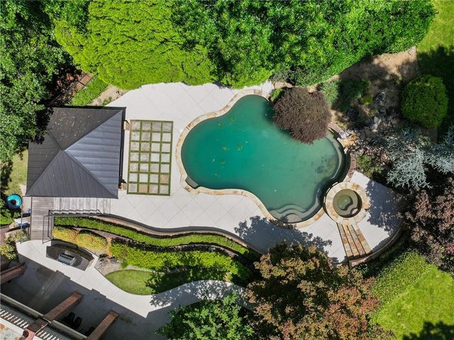 1680 Riverside Road, Roswell, GA 30076