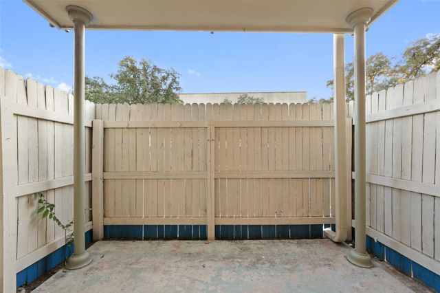 7920 Rockwood LN 129, Austin, TX 78757