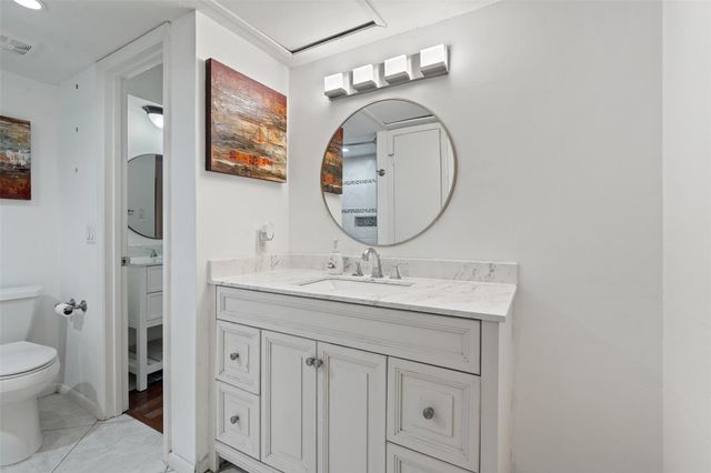 7920 Rockwood LN 129, Austin, TX 78757