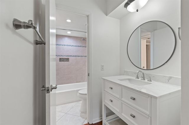 7920 Rockwood LN 129, Austin, TX 78757