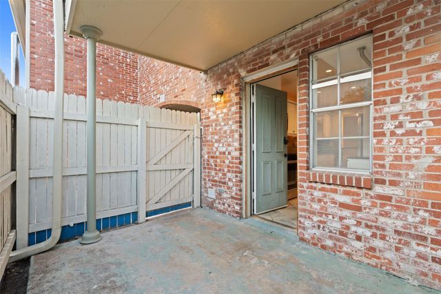 7920 Rockwood LN 129, Austin, TX 78757