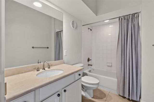 7701 Rialto BLVD 1323, Austin, TX 78735
