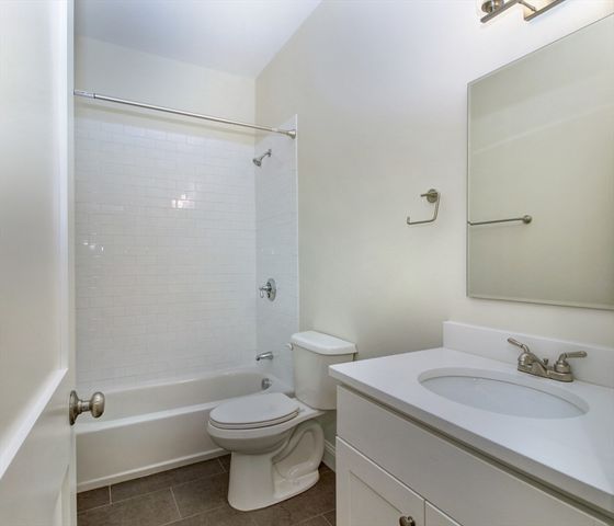 4 Kemp 3, Boston, MA 02127