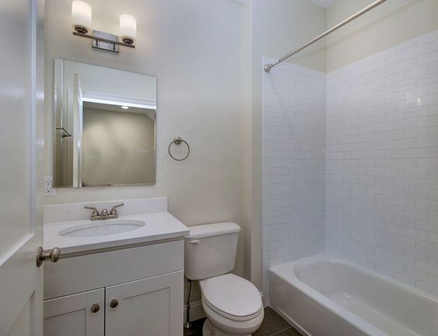 4 Kemp 3, Boston, MA 02127