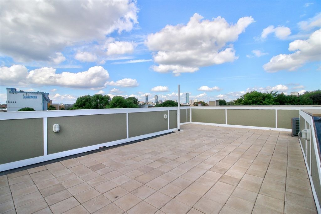 4 Kemp 3, Boston, MA 02127