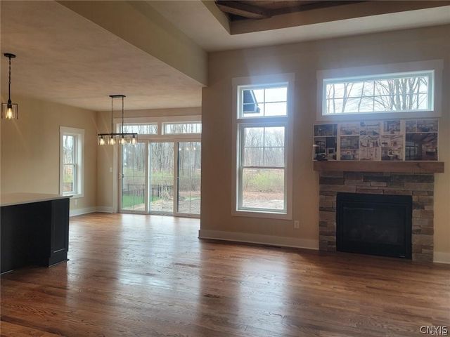 4C Mistral Circle, Clay, NY 13090