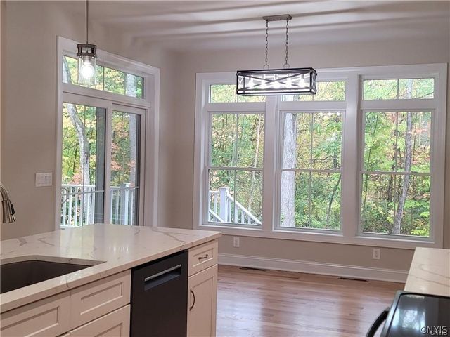 4C Mistral Circle, Clay, NY 13090