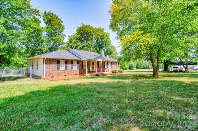 5573 Lennox Drive, Kings Mountain, NC 28086