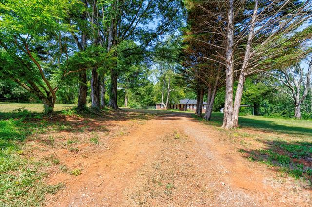 5573 Lennox Drive, Kings Mountain, NC 28086