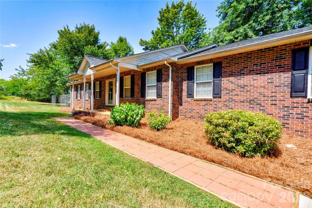 5573 Lennox Drive, Kings Mountain, NC 28086