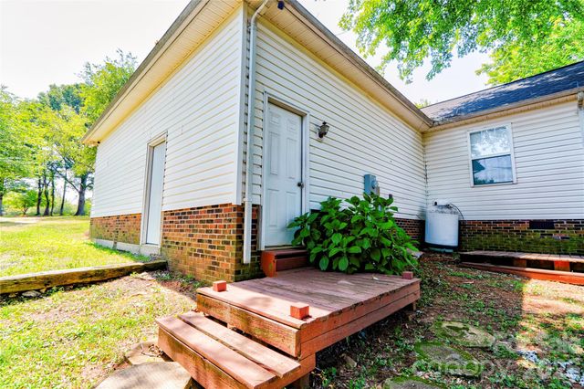 5573 Lennox Drive, Kings Mountain, NC 28086
