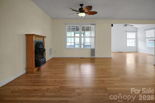 5573 Lennox Drive, Kings Mountain, NC 28086
