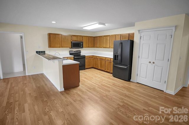 5573 Lennox Drive, Kings Mountain, NC 28086