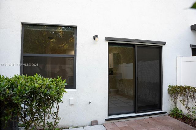 11091 W 32nd Ln 0, Hialeah, FL 33018