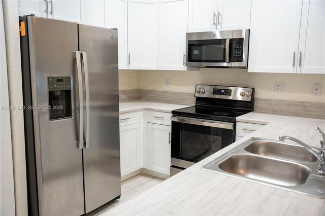 11091 W 32nd Ln 0, Hialeah, FL 33018