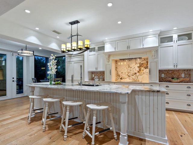 6934 BELGRAVE DRIVE, Siesta Key, FL 34242