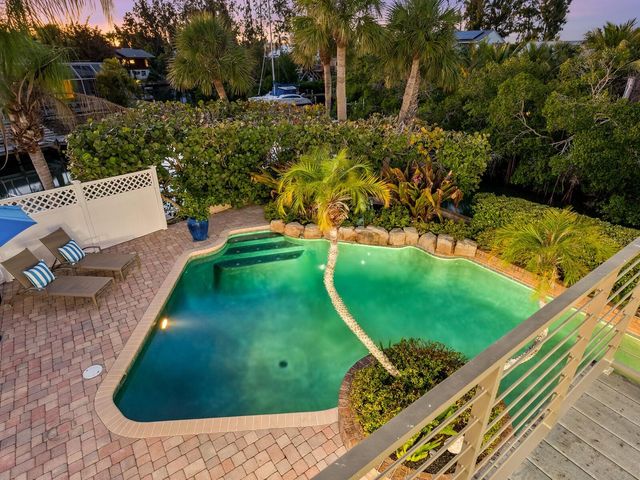 6934 BELGRAVE DRIVE, Siesta Key, FL 34242