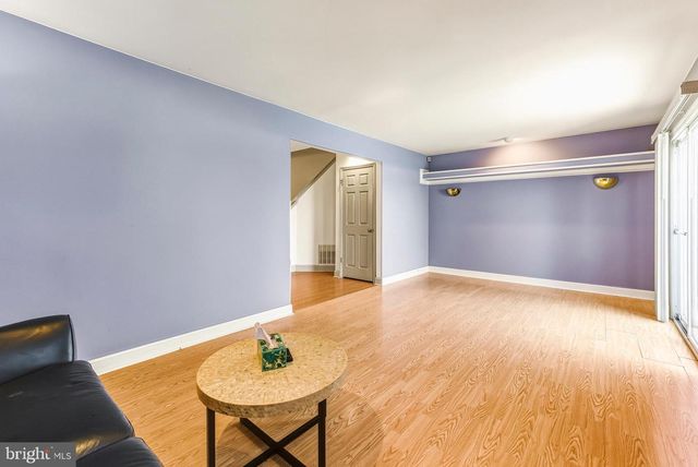 103 DORAL DR, Blackwood, NJ 08012