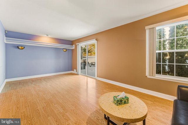 103 DORAL DR, Blackwood, NJ 08012