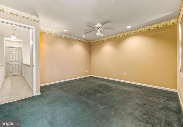 103 DORAL DR, Blackwood, NJ 08012