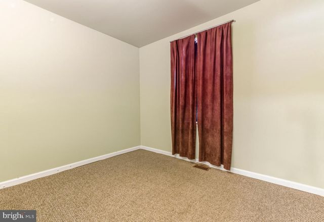 103 DORAL DR, Blackwood, NJ 08012